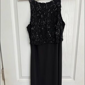 Betsy & Adam floor length evening dress.